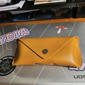 Portland Leather Mango Sunglass Case